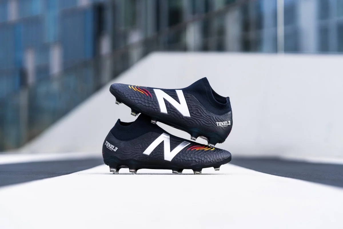 post card blog-futbolemotion-newbalance-tekela-V3-1.webp