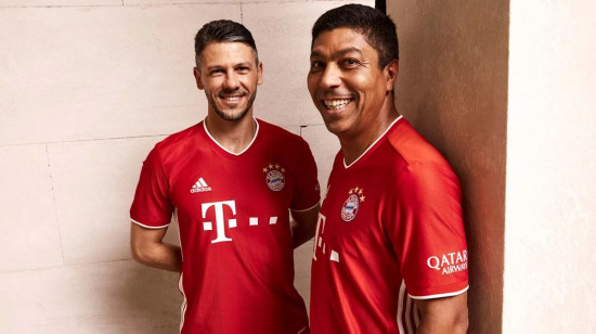 Post-Camiseta-Bayern-Munich-2021-futbolemotion-3.JPG