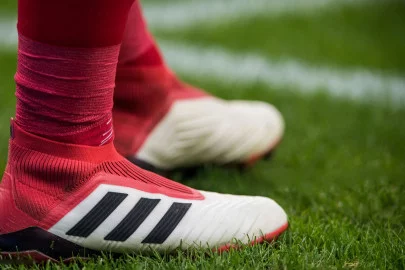 blog-futbolemotion-portugal-contratos-chuteiras-capa.webp