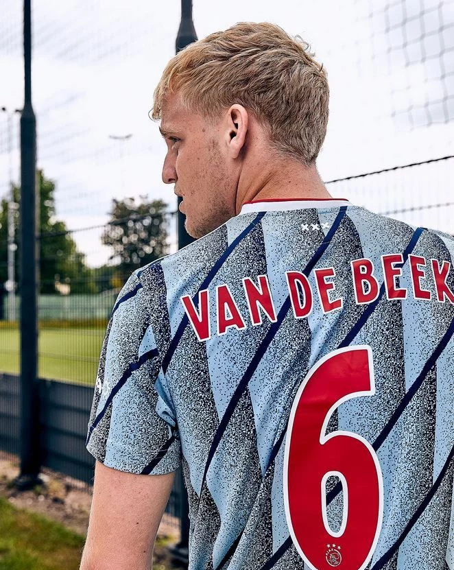 post card Blog-futbolemotion-camiseta-ajax-2021-4_0.webp