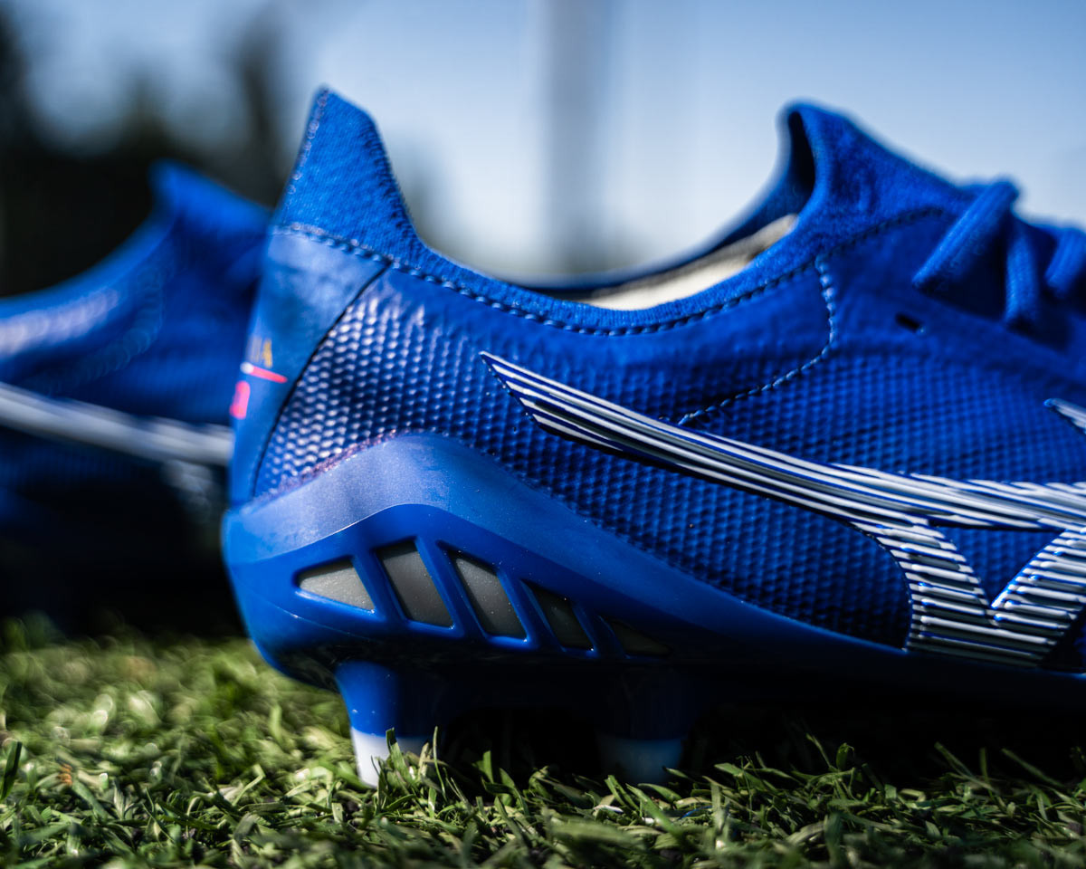 Nuevo Mizuno Reach Beyond Pack - Blogs - Fútbol Emotion