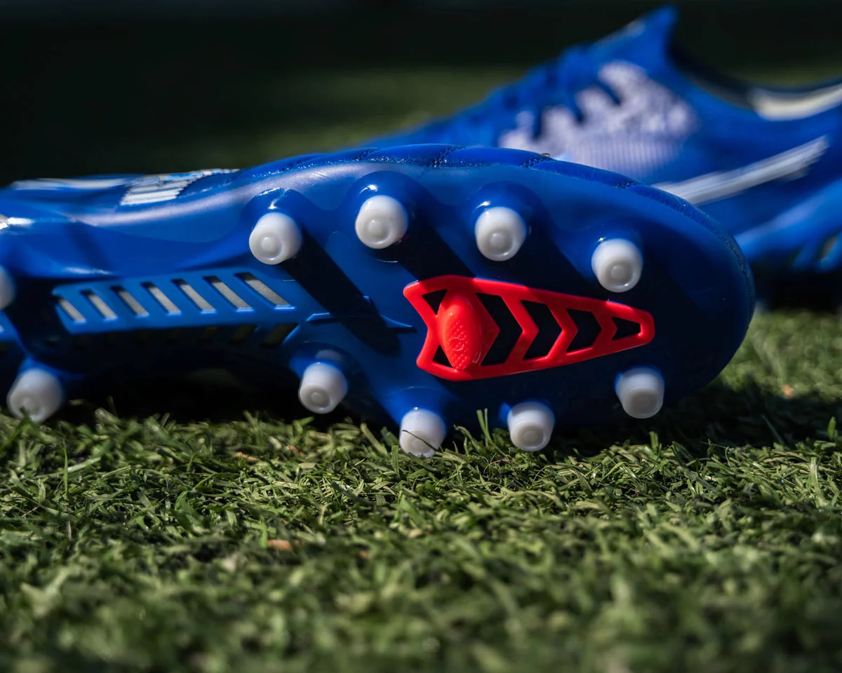 post card Mizuno-Morelia-Neo-III-Beta-futbolemotion-4.webp