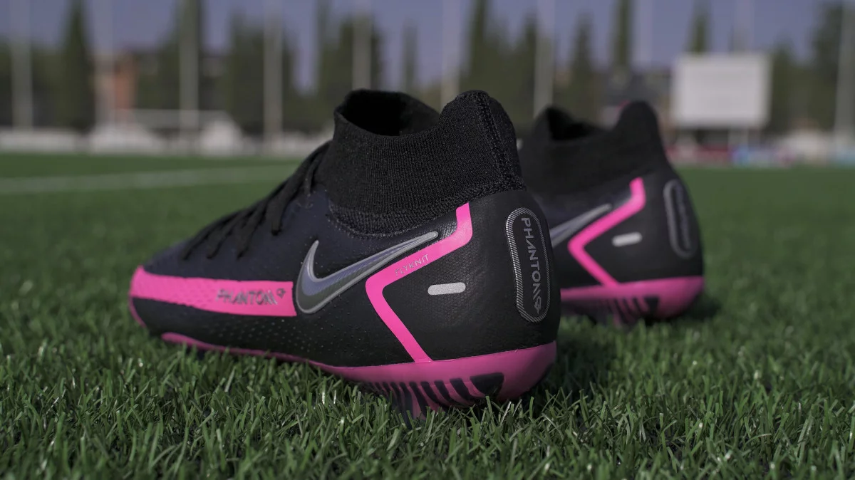 post card blog-futbolemotionportugal-nike-phantom-gt-4.webp