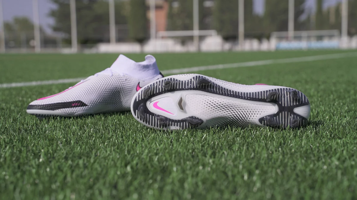 post card blog-futbolemotionportugal-nike-phantom-gt-6.webp