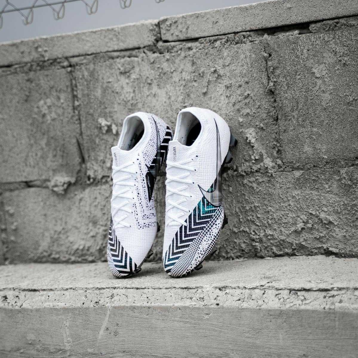 Abastecer Expectativa diseñador Nike presenta la nueva bota de Cristiano Ronaldo – Mercurial Dreamspeed 003  - Blogs - Fútbol Emotion