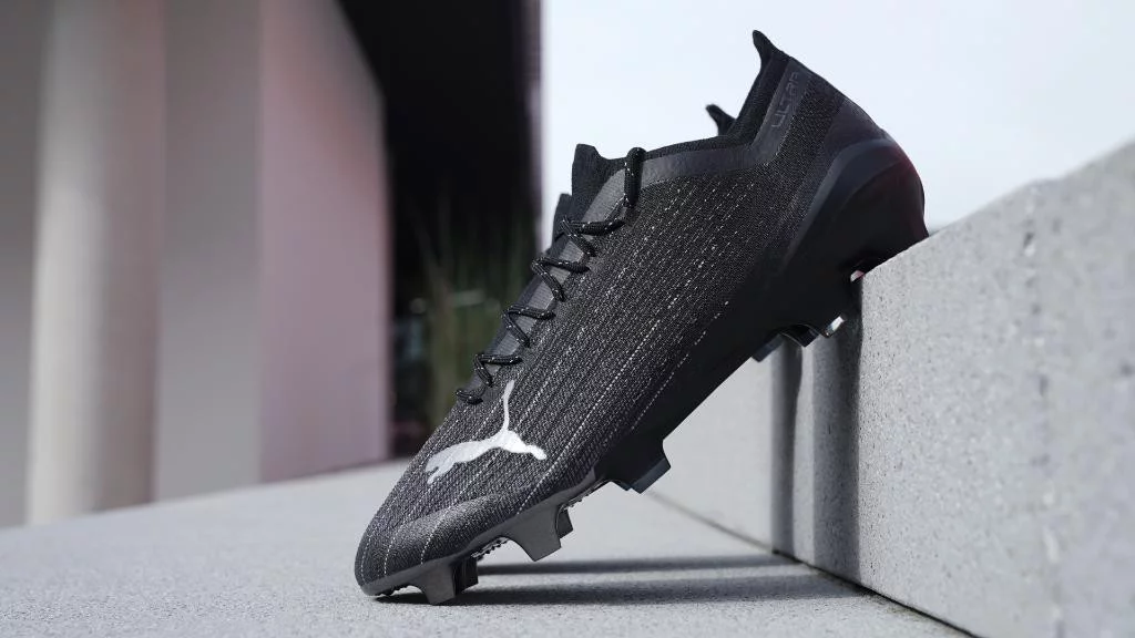 post card blogs-futbolemotion-portugal-speed-boots-3.webp