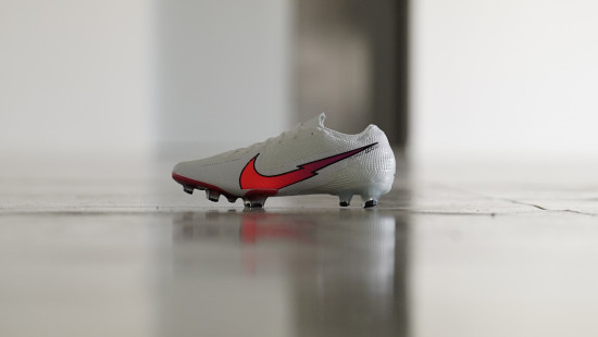 blogs-futbolemotion-portugal-speed-boots-2.jpg