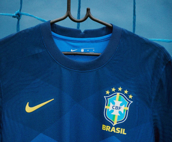 Camiseta-Brasil-futbolemotion-1.JPG
