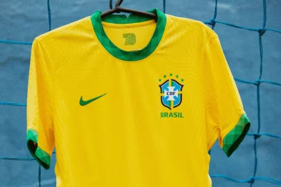 Camiseta-Brasil-futbolemotion-portada.webp