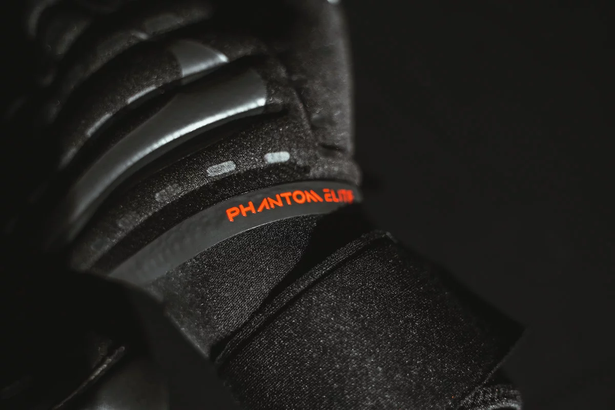 post card Nike-Phantom-Elite-futbolemotion-4.webp