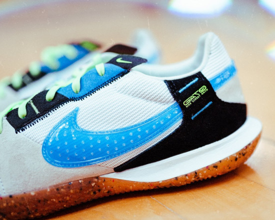 Diferencias entre zapatillas de futsal Nike - Blogs - Emotion