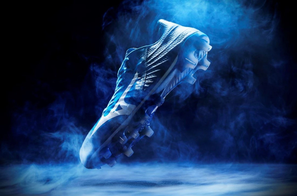 post card post-botas-para-ies-anchos-mizuno-rebula.webp