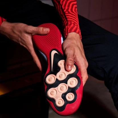 post card post-zapatillas-futbol-sala-de-hilo-nike-react-gato.webp