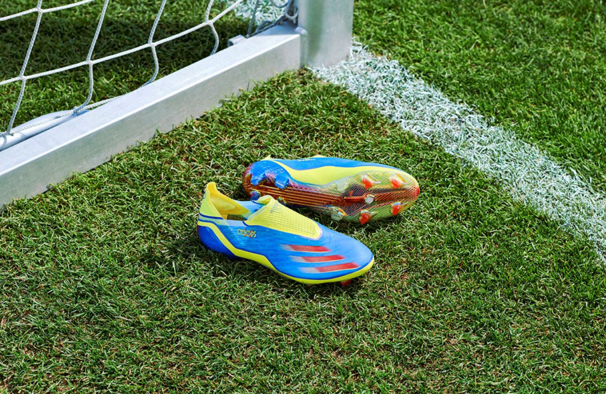 Botines adidas Marvel X-Men - Cambio de Camiseta