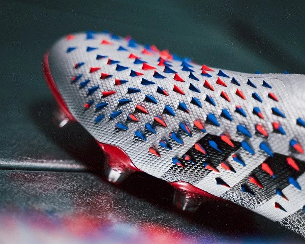 post card post-adidas-showpiece-pack-predator.webp