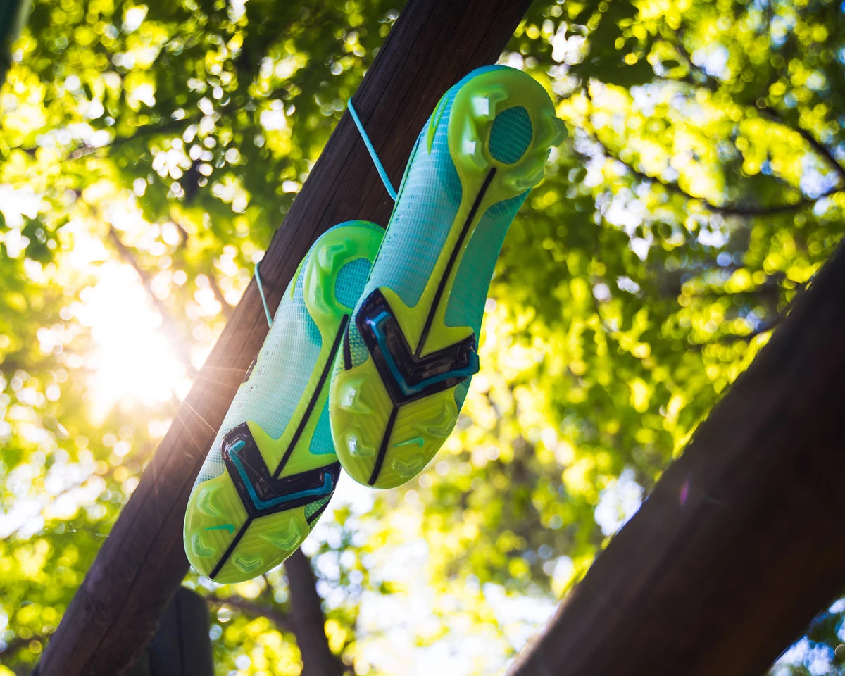 post card post-suelas-de-botas-de-fútbol-nike-mercurial-superfly.webp