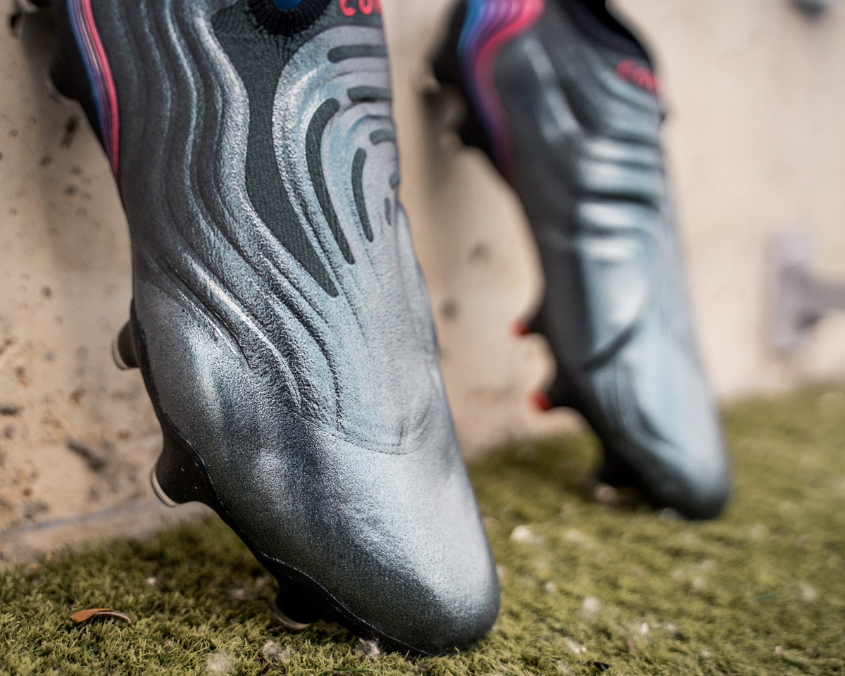 cortesía Estrecho de Bering Reanimar Las nuevas botas negras de adidas y Nike - Blogs - Fútbol Emotion cortesía Estrecho de Bering Reanimar Las nuevas botas negras de adidas y Nike - Blogs - Fútbol Emotion