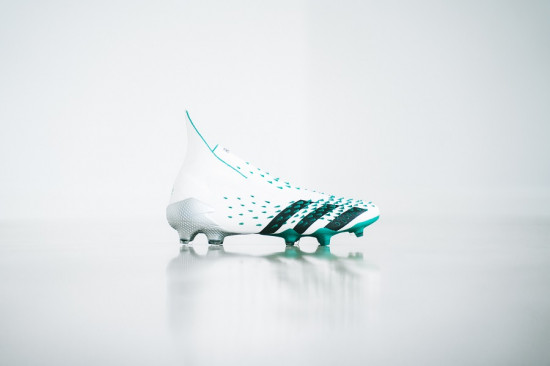 post-top-mejores-botas-de-futbol-2021-adidas-eqt.jpg