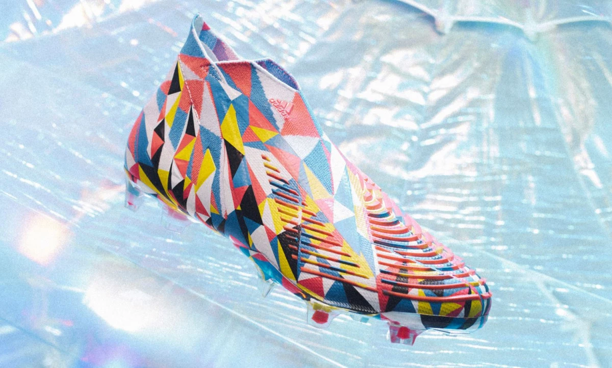 post card ADIDAS_GEOMETRIC_CUATRO.webp
