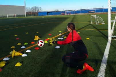 Campus de fútbol femenino Futbolemotion
