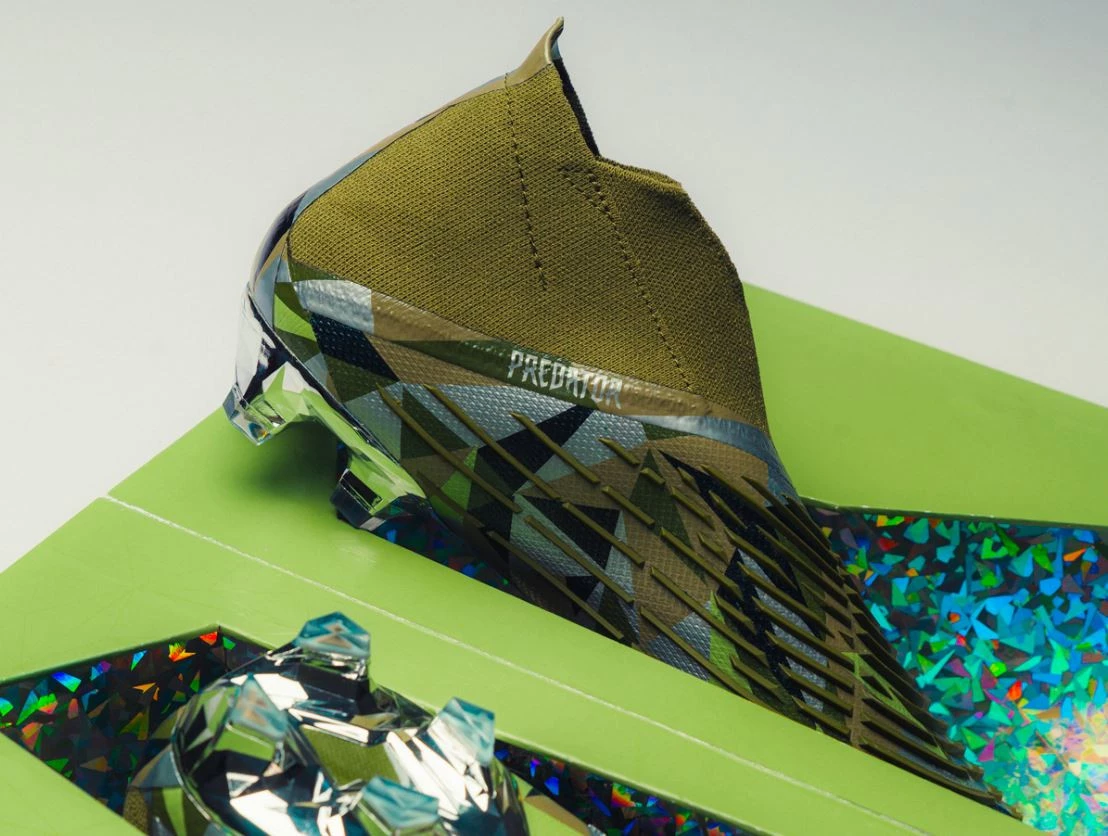 post card ADIDAS_SWAROVSKI_COLORES.webp