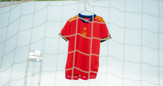 post-camisetas-uefa-womens-2022-españa-segunda.jpg
