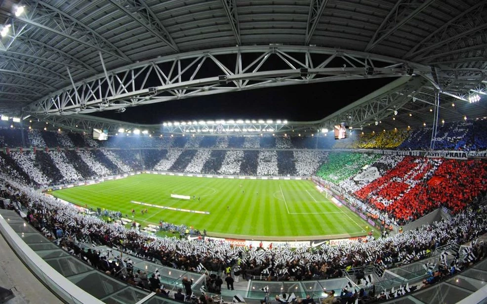 post card Post-nueva-camiseta-juventus-stadium.webp