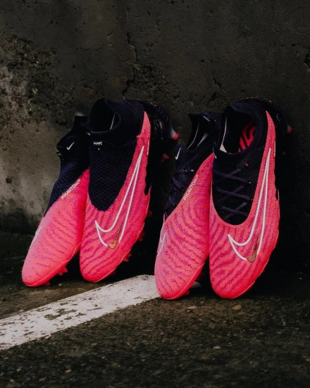 Adidas predator vs nike phantom 2025