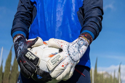 Nuevos guantes SP para Dani Cardenas