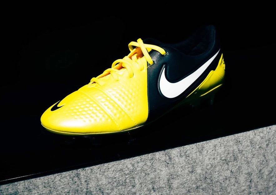 post card post-nike-ctr-magista-lateraljpeg1.webp