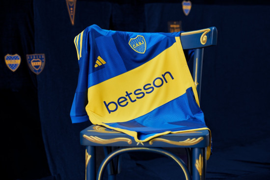 post-camiseta-boca-juniors-escudo-en-tamano-grandejpeg1.jpeg