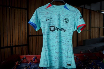 post-tercera-camiseta-barcelona-portada-en-tamano-grandejpeg0.webp