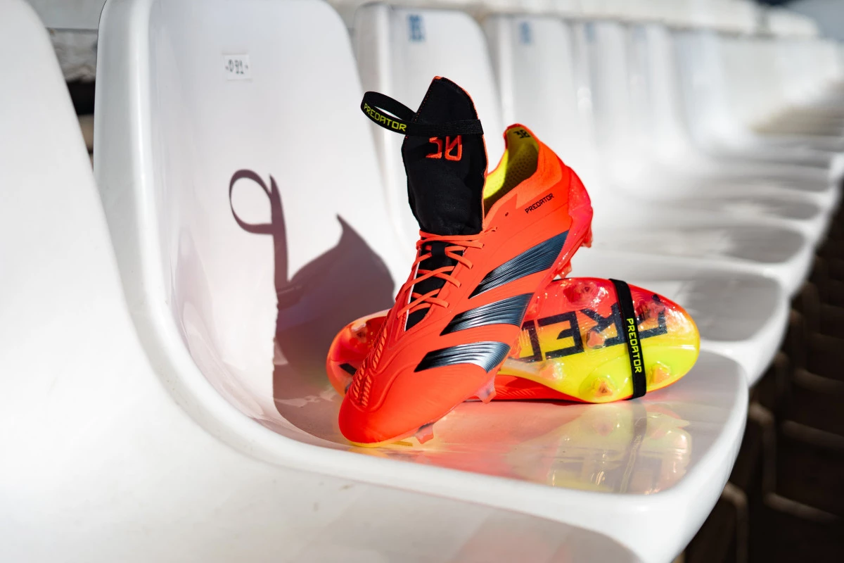 post card post-adidas-predator-accuracy-vs-adidas-predator-elite-tonguejpeg4.webp