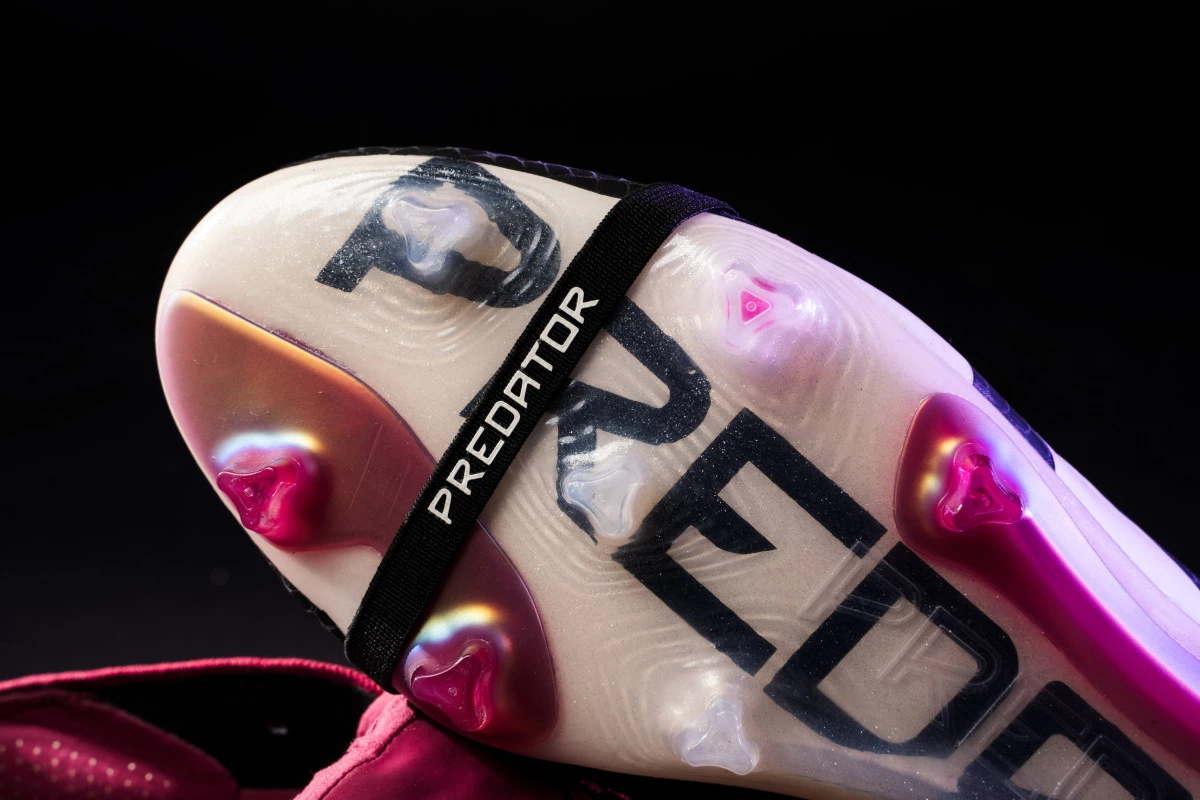 post card post-adidas-predator-accuracy-vs-adidas-predator-elite-tonjpeg6.webp
