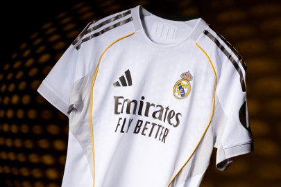 post card New Real Madrid Jersey 2025/2026