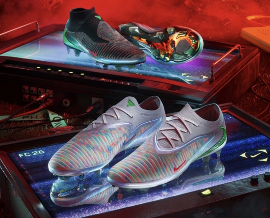 card Nuevas Nike Phantom edición especial EA FC26
