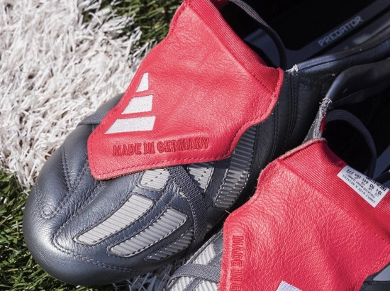 card New adidas Gunmetal remake