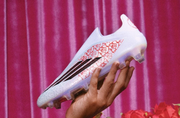 post card post-botas-lamine-rosaspng4.webp