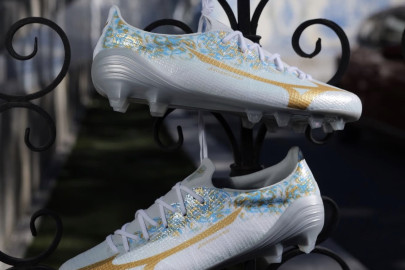 Las nuevas botas de Joao Felix