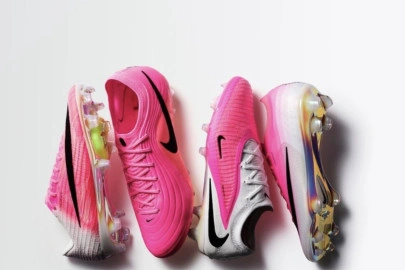 card Nuevo Nike “Breakout” pack