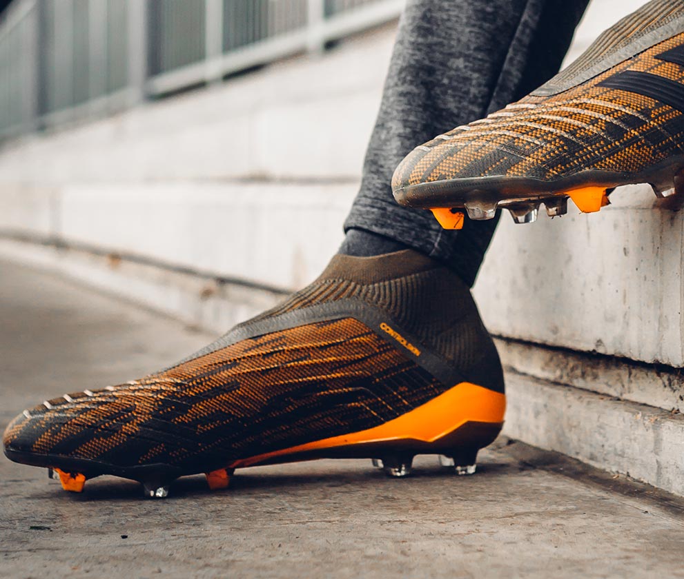 adidas Hunter Fútbol Emotion