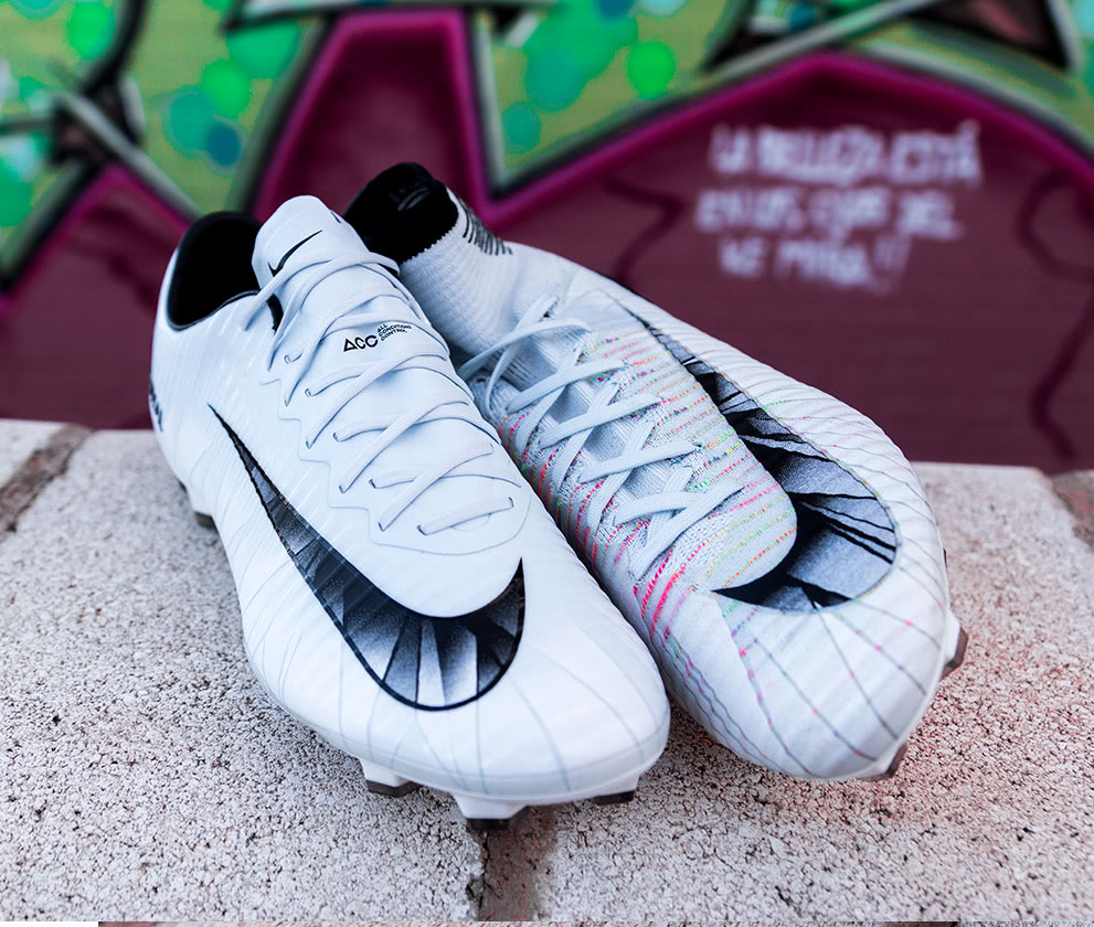 Nike CR7 5: Cut brilliance Fútbol Emotion