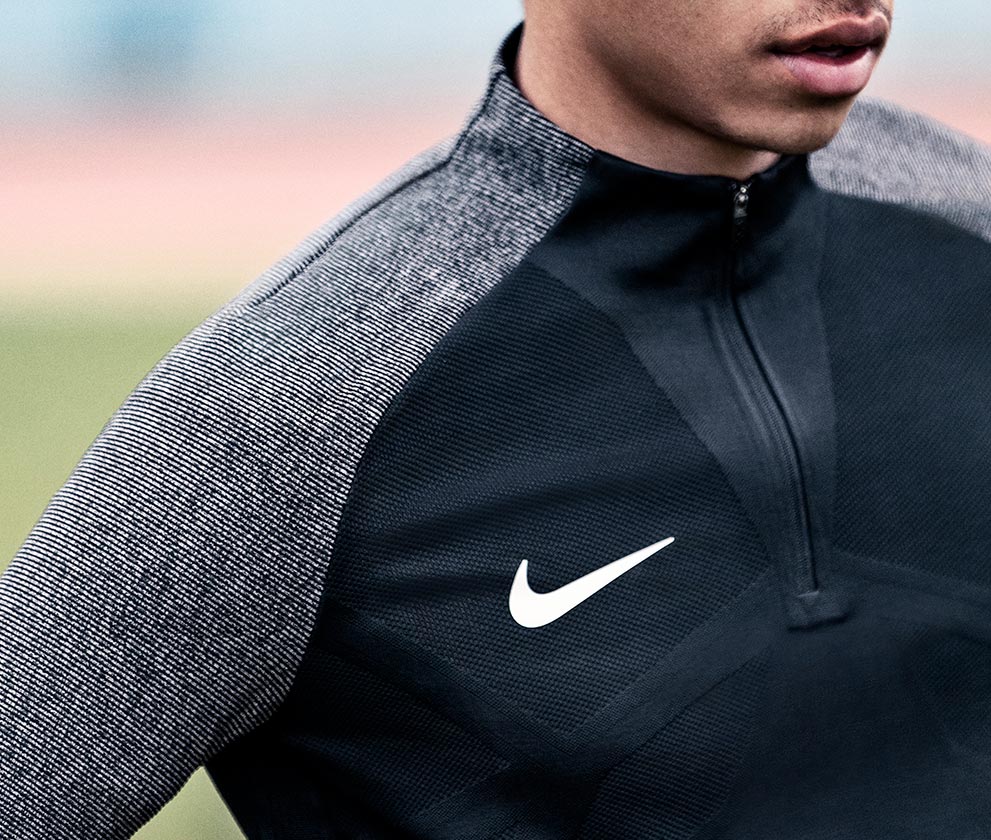 nike strike training top