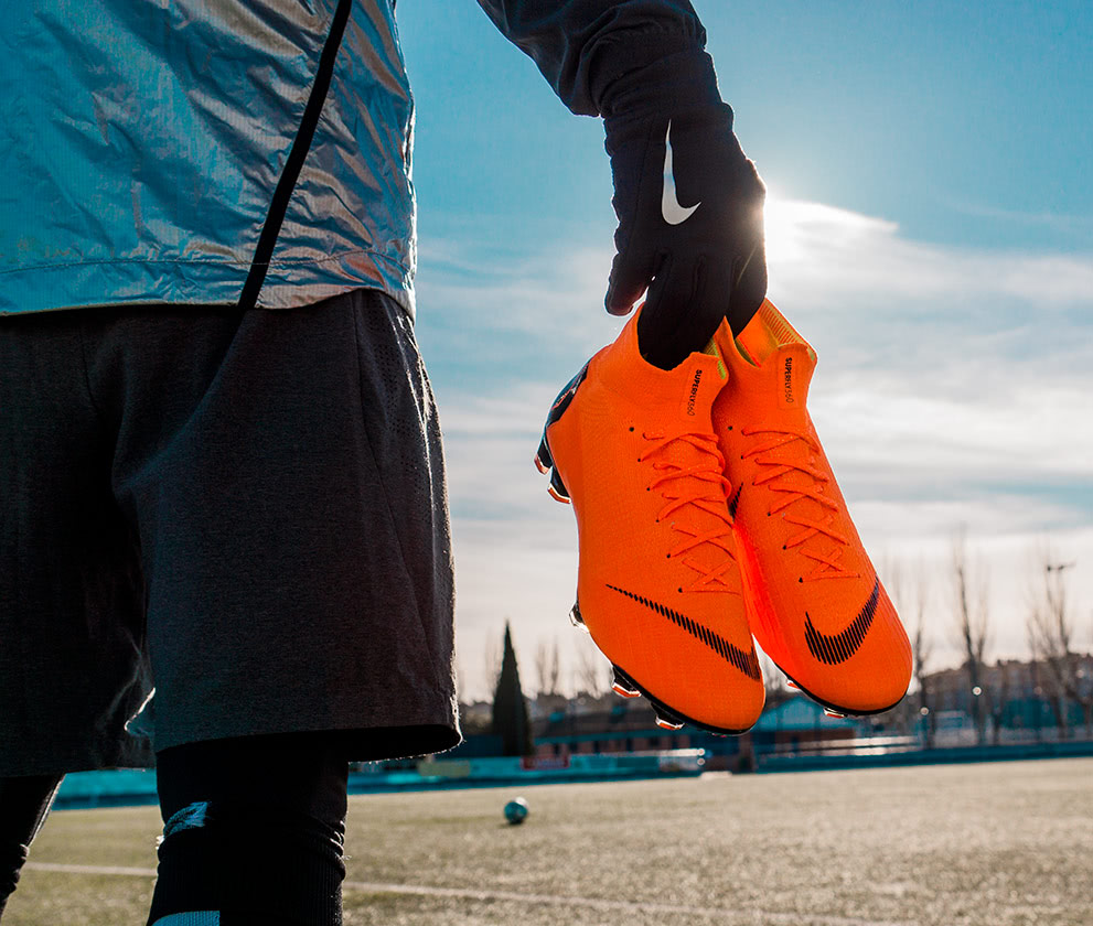 aspetto elegante fornire un'ampia selezione di disegni attraenti Nike Mercurial 360 - Fast by nature - Negozio di calcio Fútbol Emotion aspetto elegante fornire un'ampia selezione di disegni attraenti Nike Mercurial 360 - Fast by nature - Negozio di calcio Fútbol Emotion