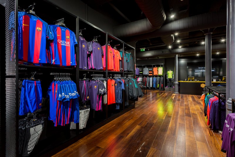 nike barca store