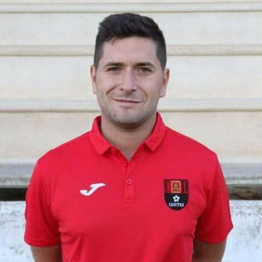 Entrenador-Luis Ángel Lassa