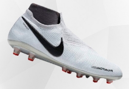 CHAUSSURES DE FOOTBALL NIKE