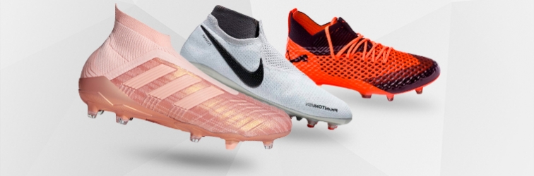 Footbal boots for men